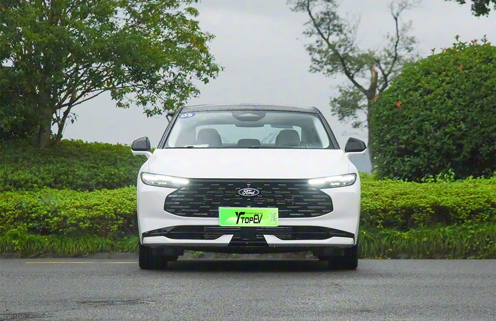 imgi_3_1_3(41) Ford Mondeo 2026– Factory Price From China | Chinese Ev Cars in Ethiopia - Image 1