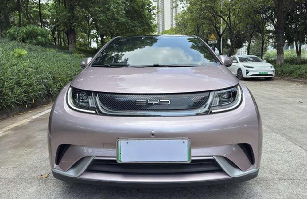 imgi_4_Dolphins 2 BYD Dolphin 2026 Fashion Edition– Factory Price From China | Chinese Vehicle Import to Nigeria - Image 1